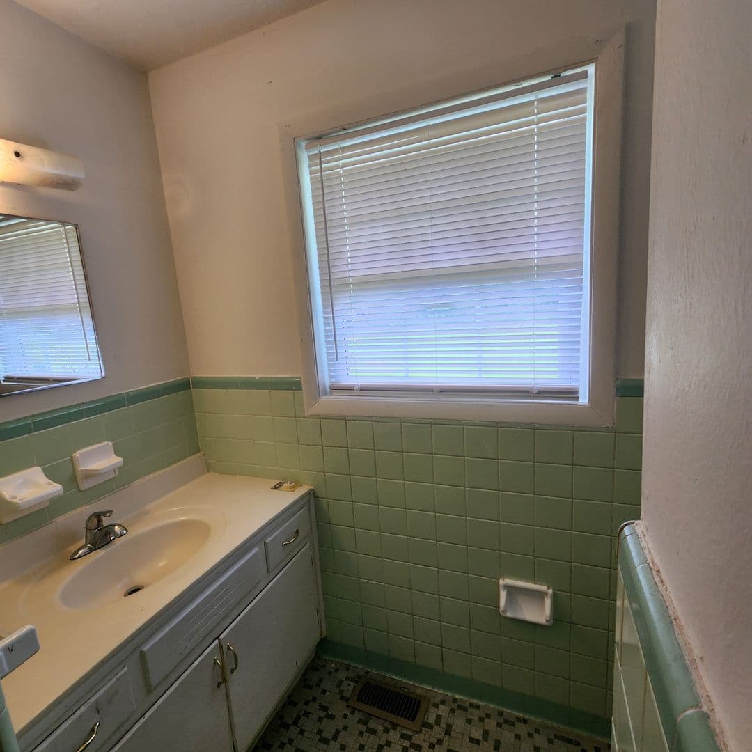 FAYETTEVILLE House: 6417 MORGANTON ROAD