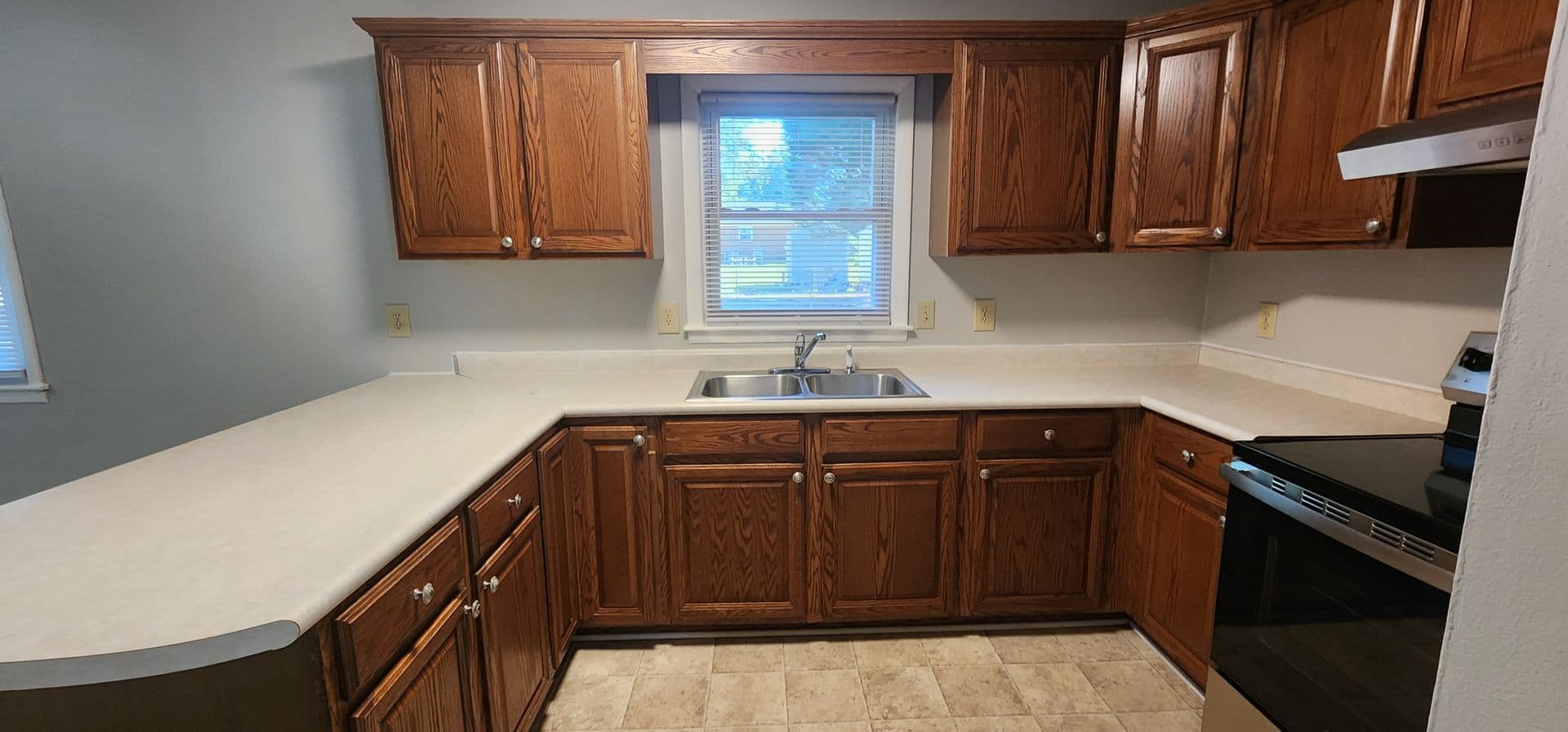 SPRING LAKE House: 701 FREDA COURT