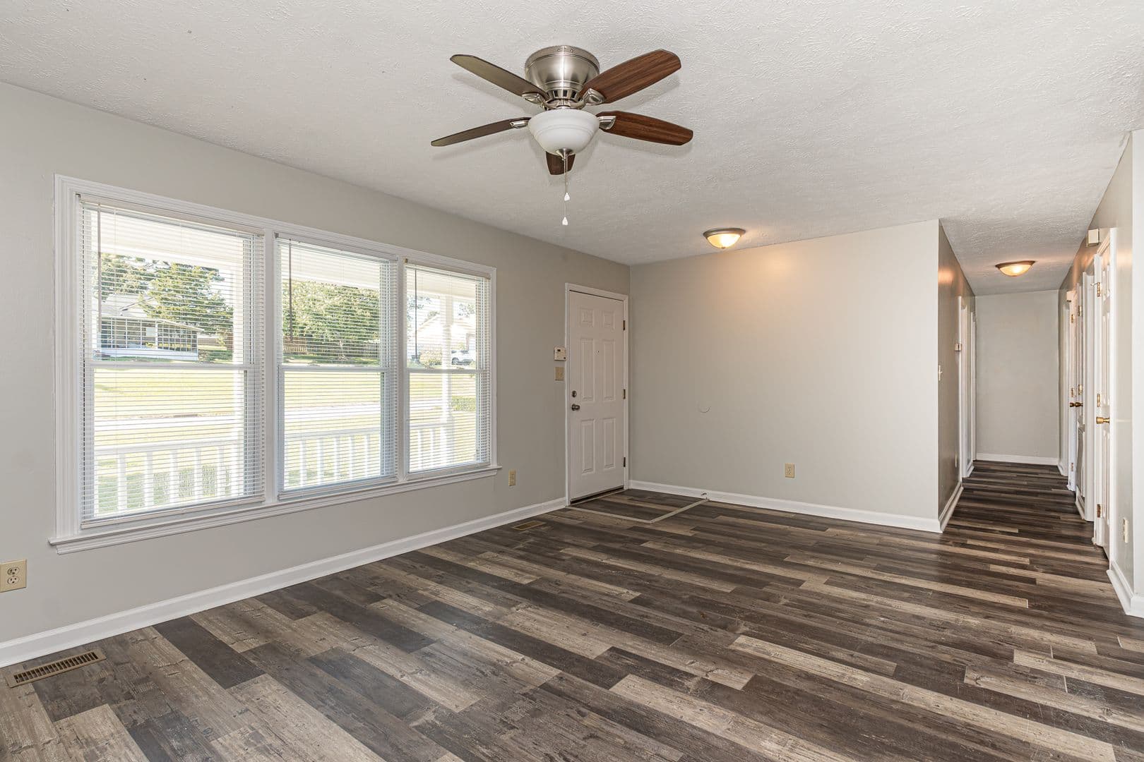 HOPE MILLS House: 3539 HANOVER DRIVE