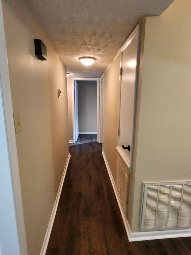 FAYETTEVILLE House: 6873 TIMBERCROFT DR.