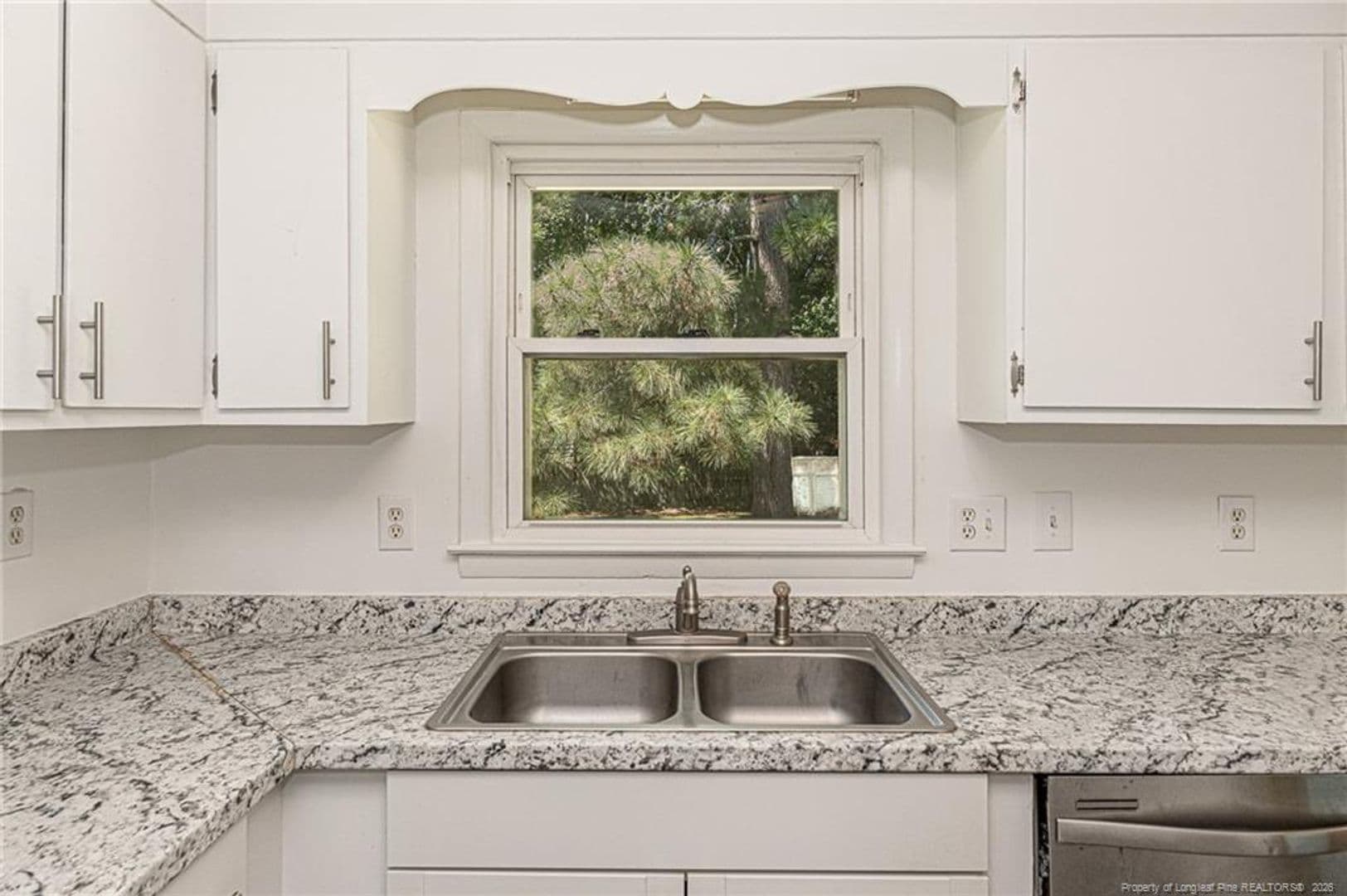 FAYETTEVILLE House: 1120 LESLIE DRIVE