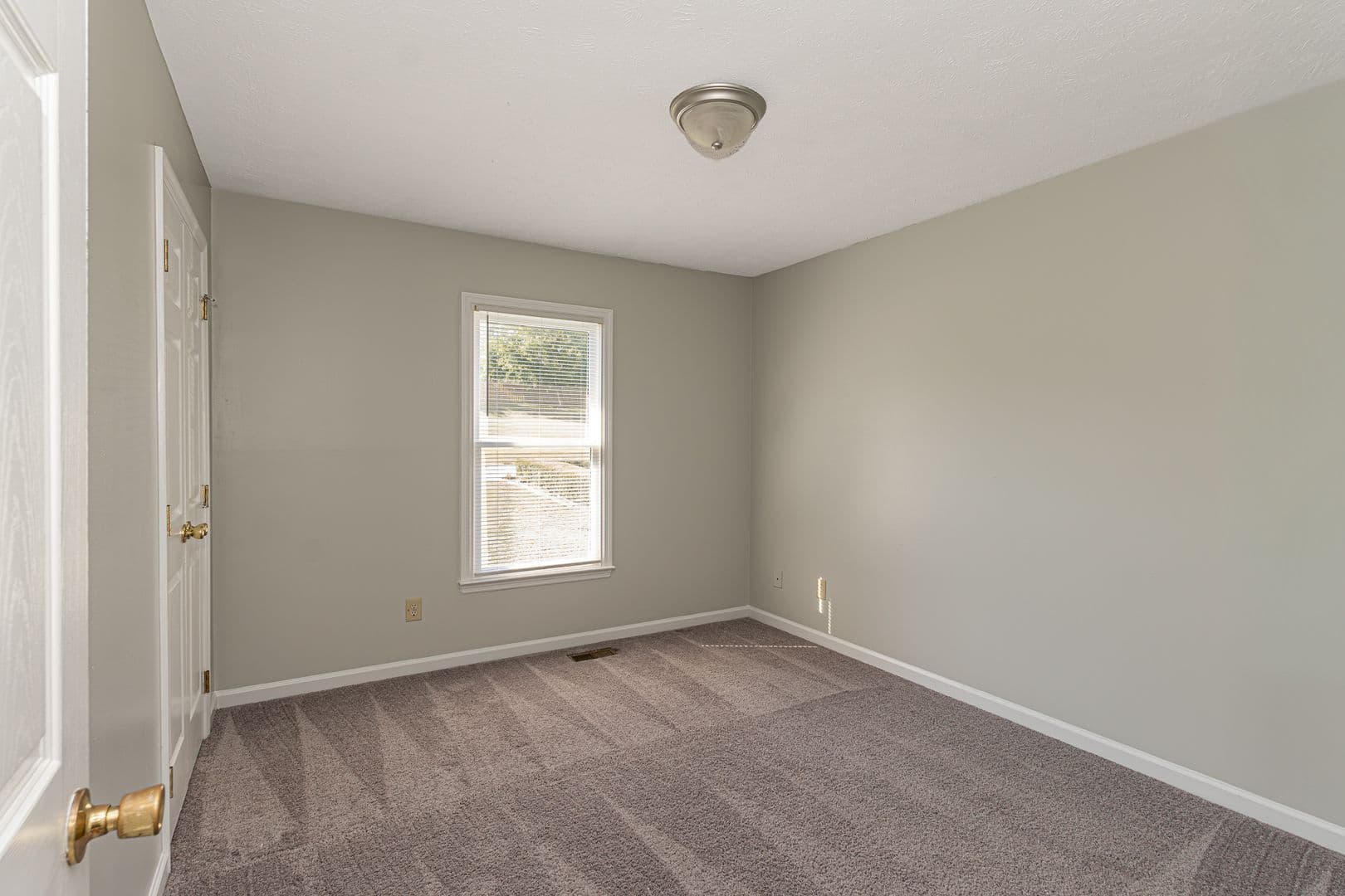 HOPE MILLS House: 3539 HANOVER DRIVE