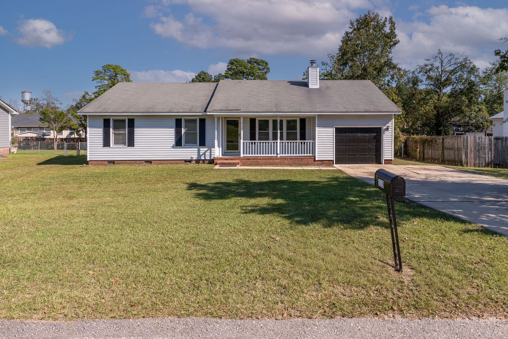 HOPE MILLS House: 3539 HANOVER DRIVE