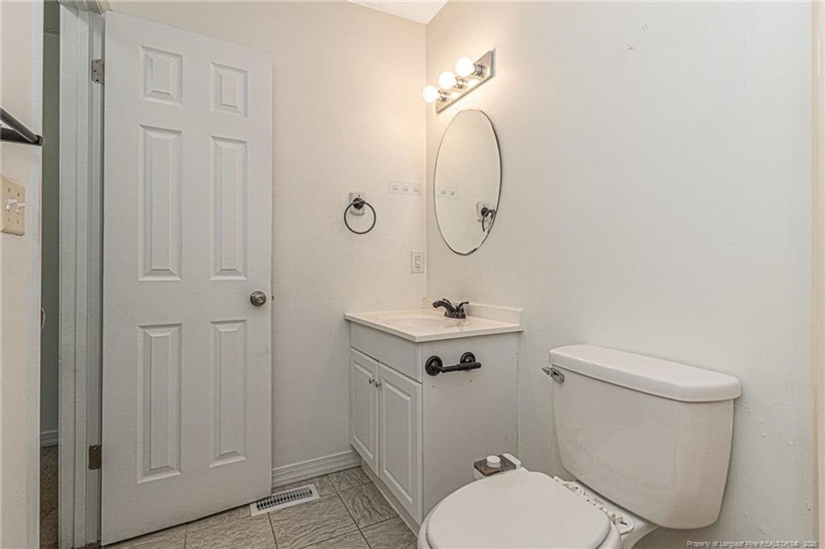 FAYETTEVILLE House: 1120 LESLIE DRIVE