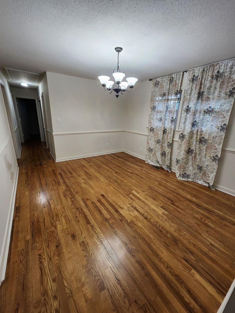 FAYETTEVILLE House: 2005 CAMDEN ROAD