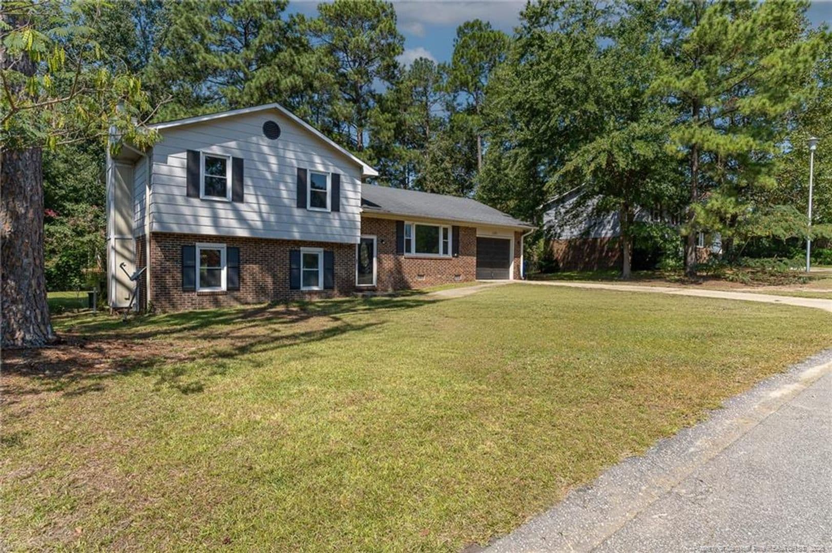 FAYETTEVILLE House: 1120 LESLIE DRIVE