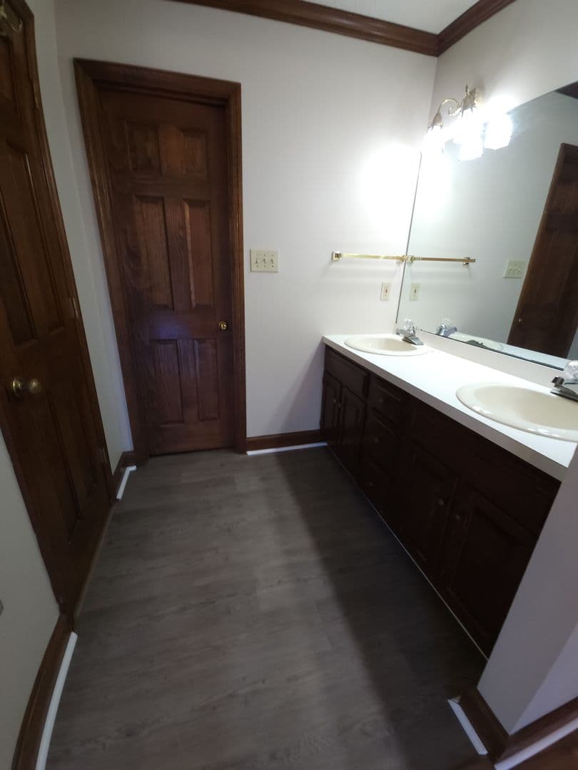 FAYETTEVILLE House: 449 LANDS END ROAD