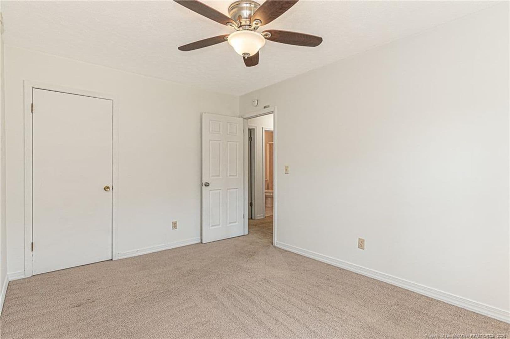 FAYETTEVILLE House: 1120 LESLIE DRIVE