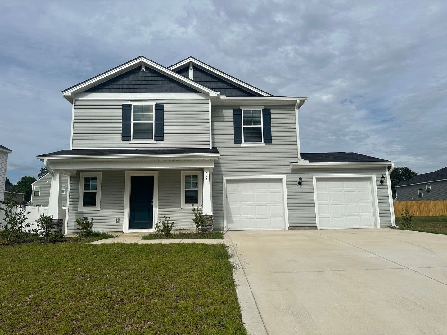 Raeford House: 191 Hornet Dr