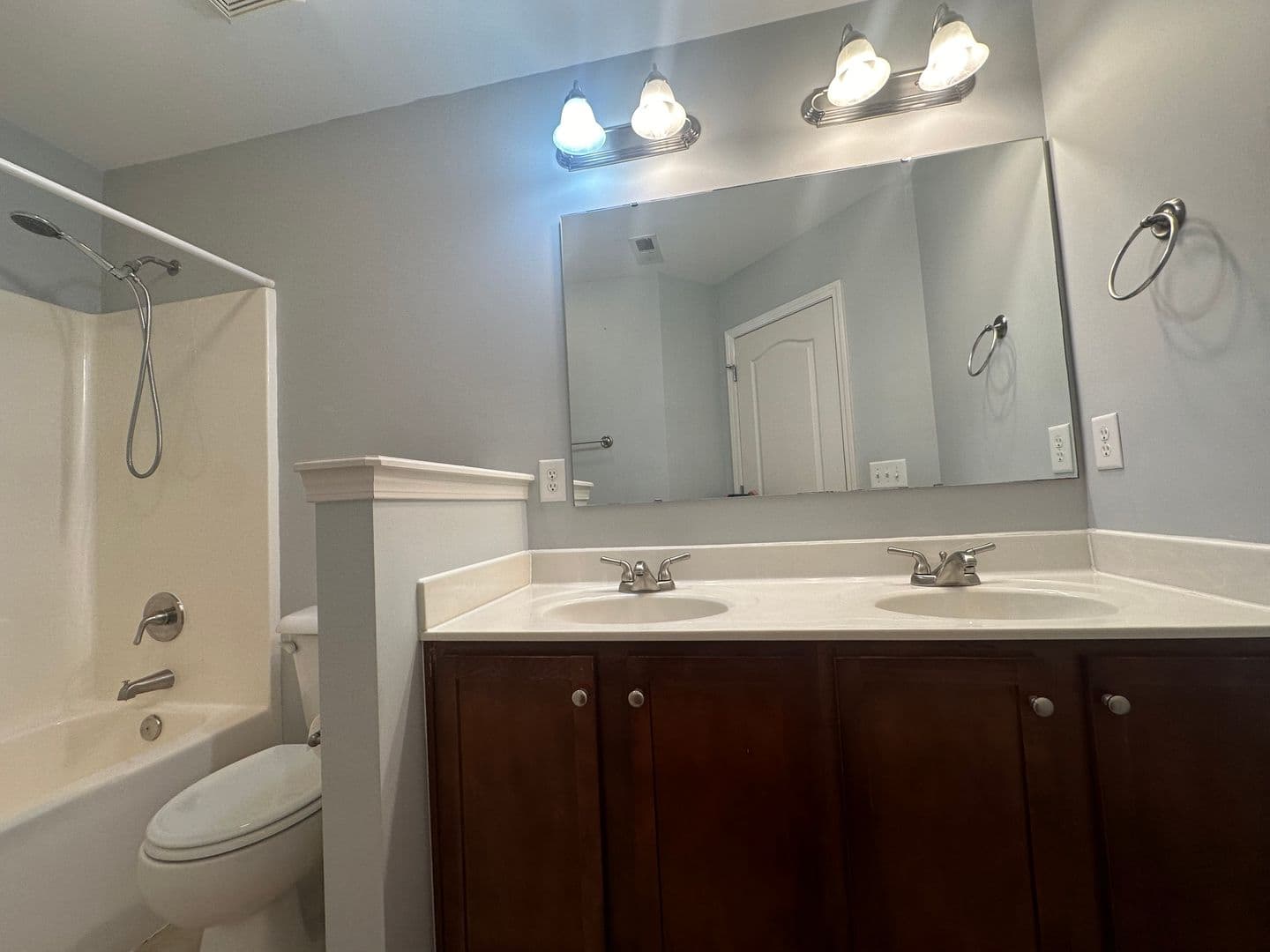 Fayetteville House: 4252 Redspire Ln