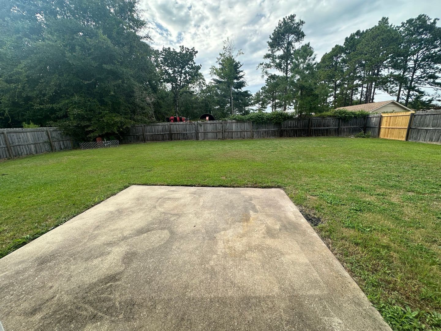 Fayetteville House: 4252 Redspire Ln