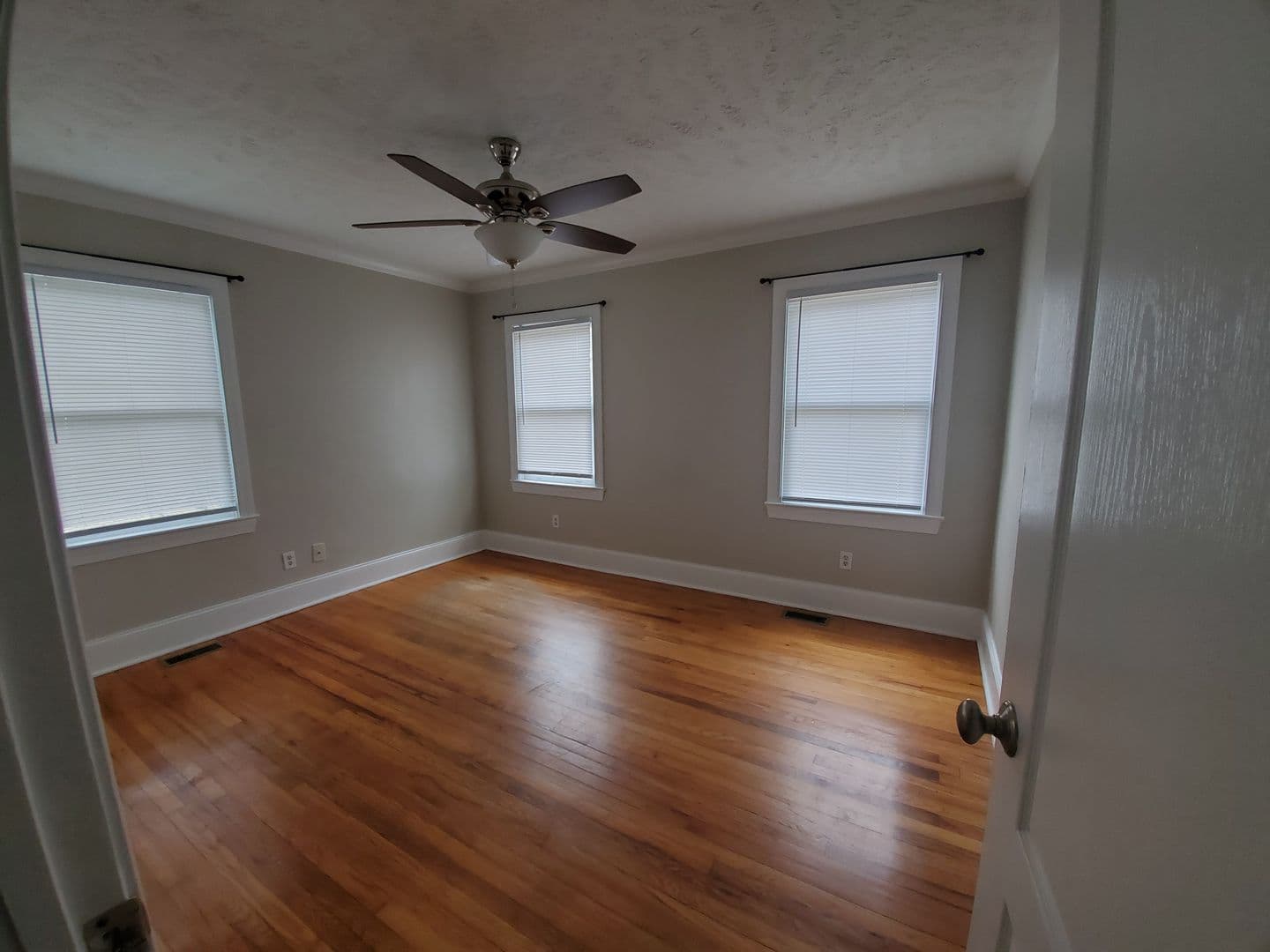 Fayetteville House: 213 Brainerd Avenue