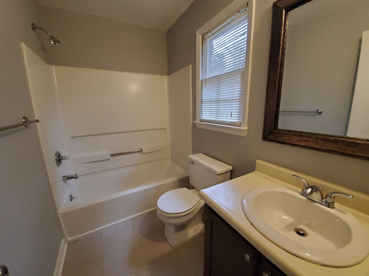 Fayetteville House: 7290 Surf Place