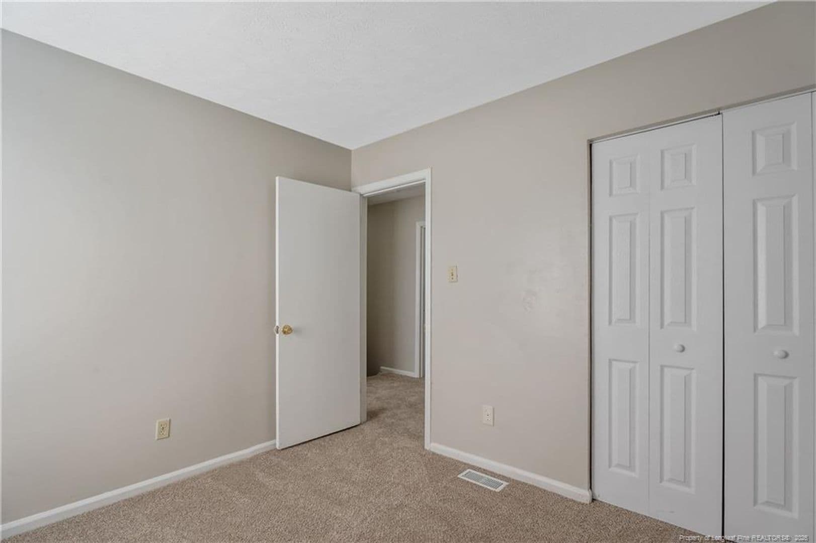 Fayetteville House: 416 Kirkcaldy