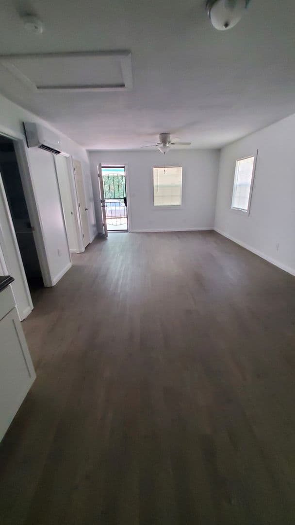 Fayetteville House: 903 Locust Street