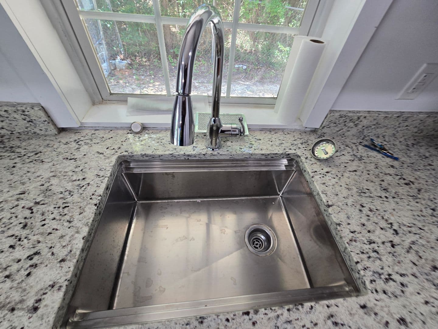Fayetteville House: 2009 Bain Drive