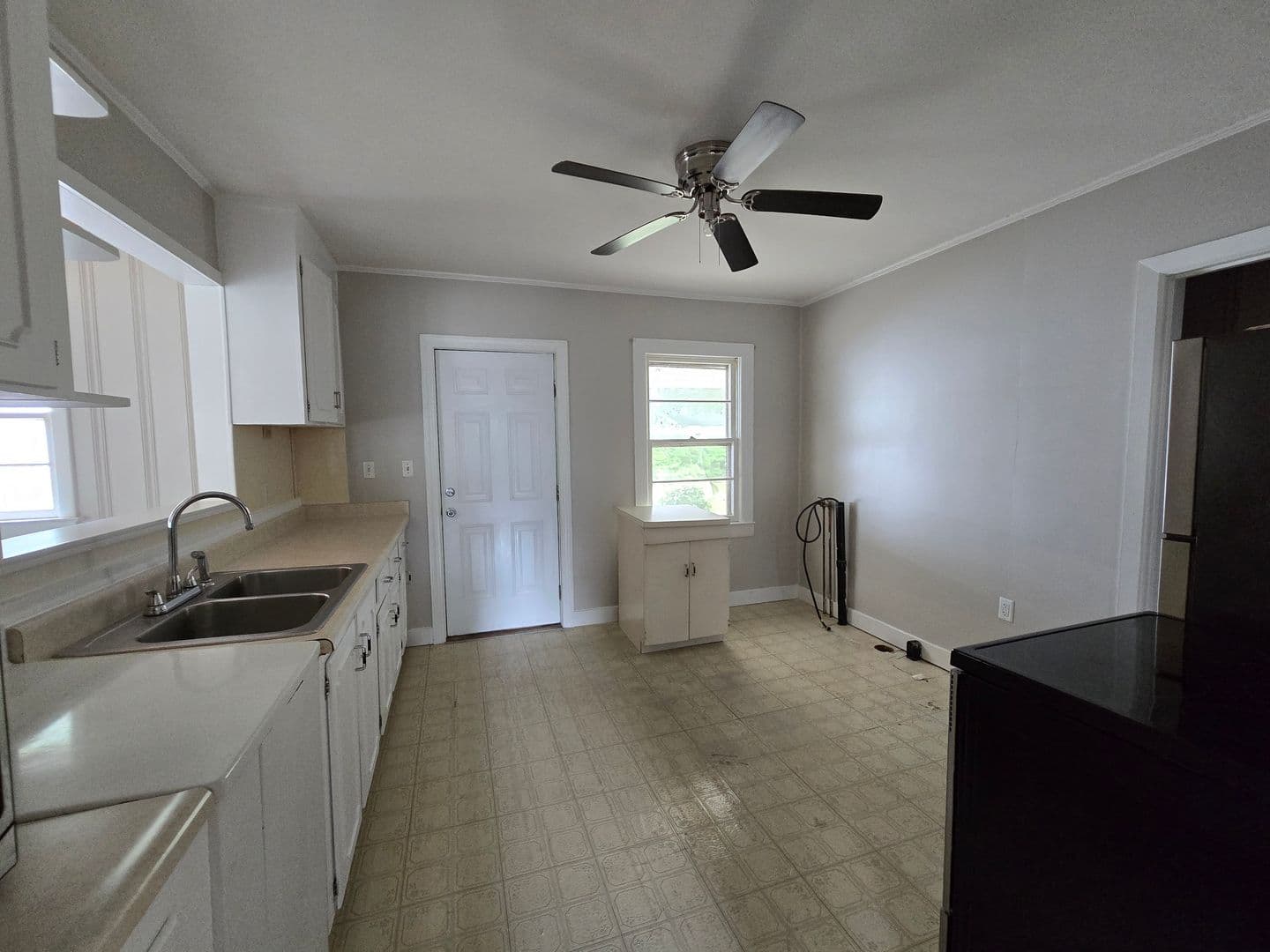 Fayetteville House: 217 Brainerd Avenue