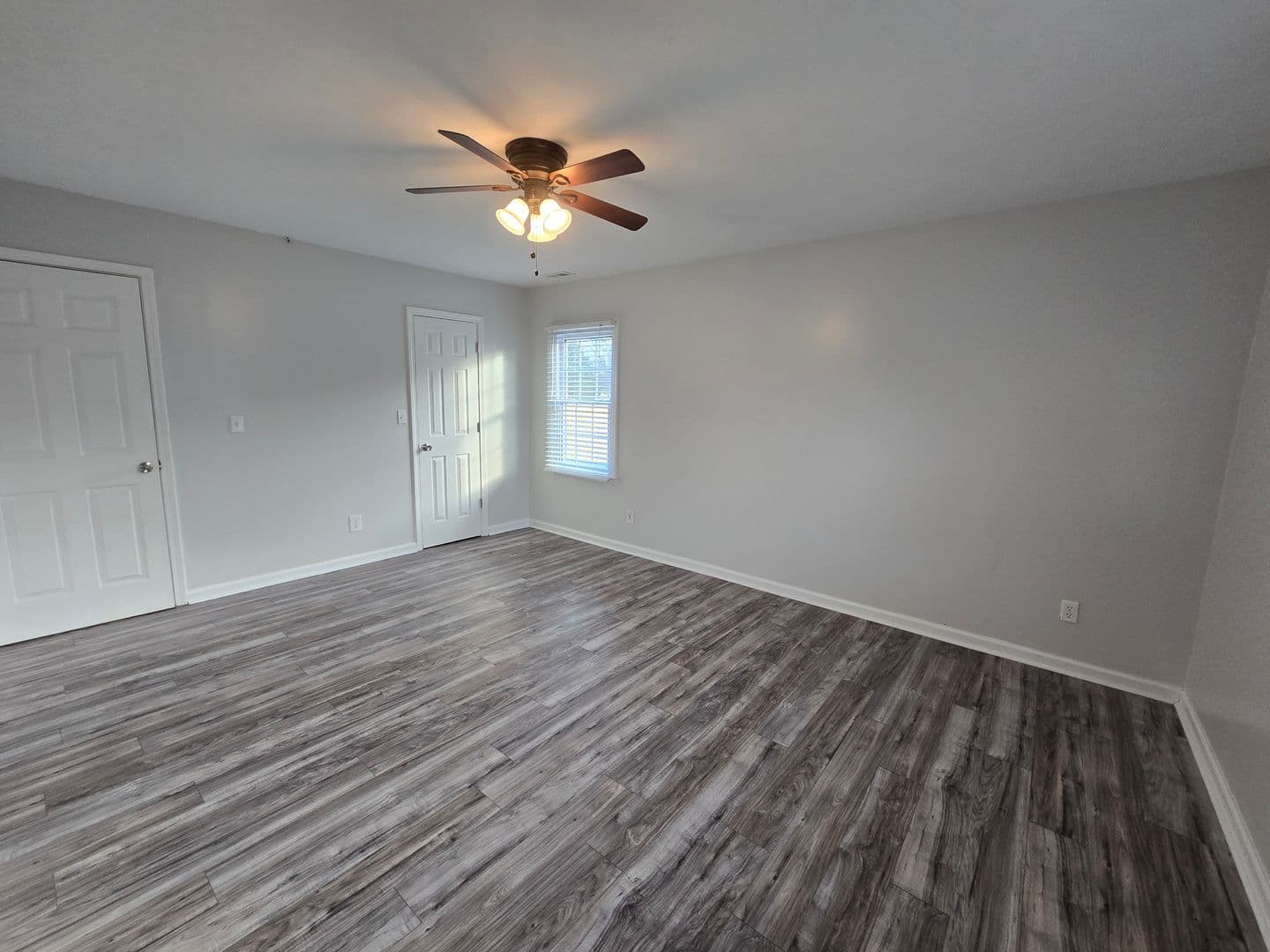 Fayetteville House: 1091 Pleasant Oak Dr