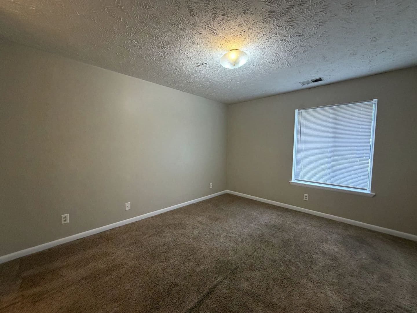 Fayetteville House: 3374-24 Galleria