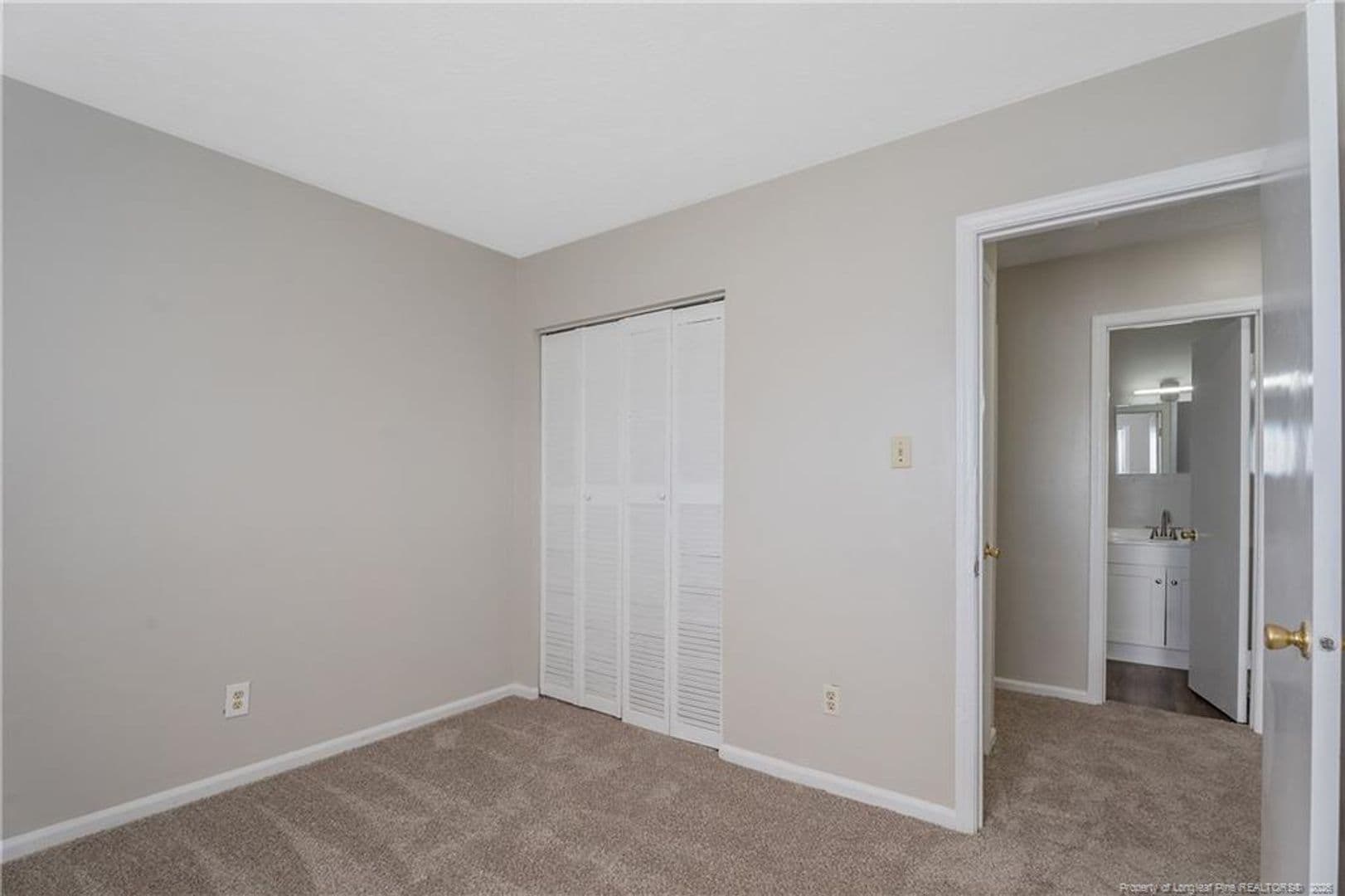 Fayetteville House: 416 Kirkcaldy