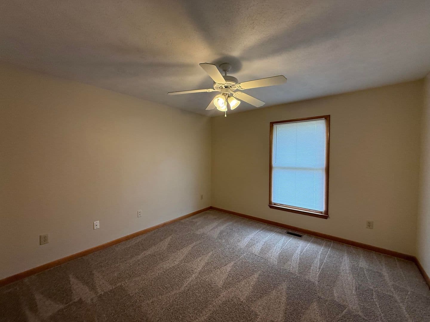 Hope Mills House: 5671 Archer  Road