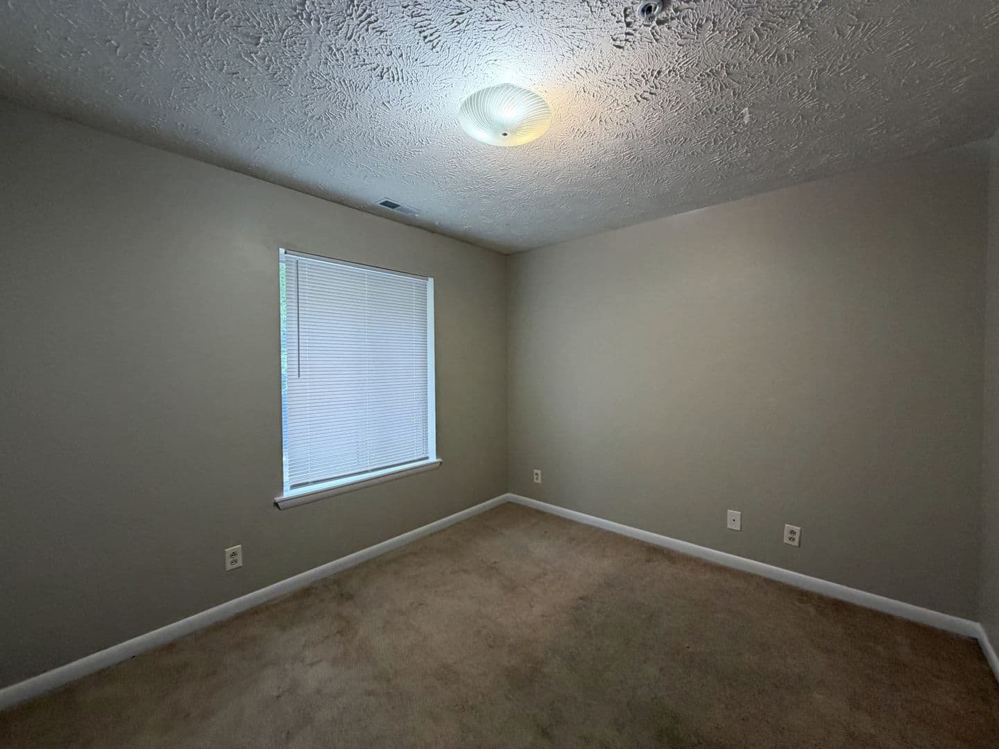 Fayetteville House: 3374-24 Galleria