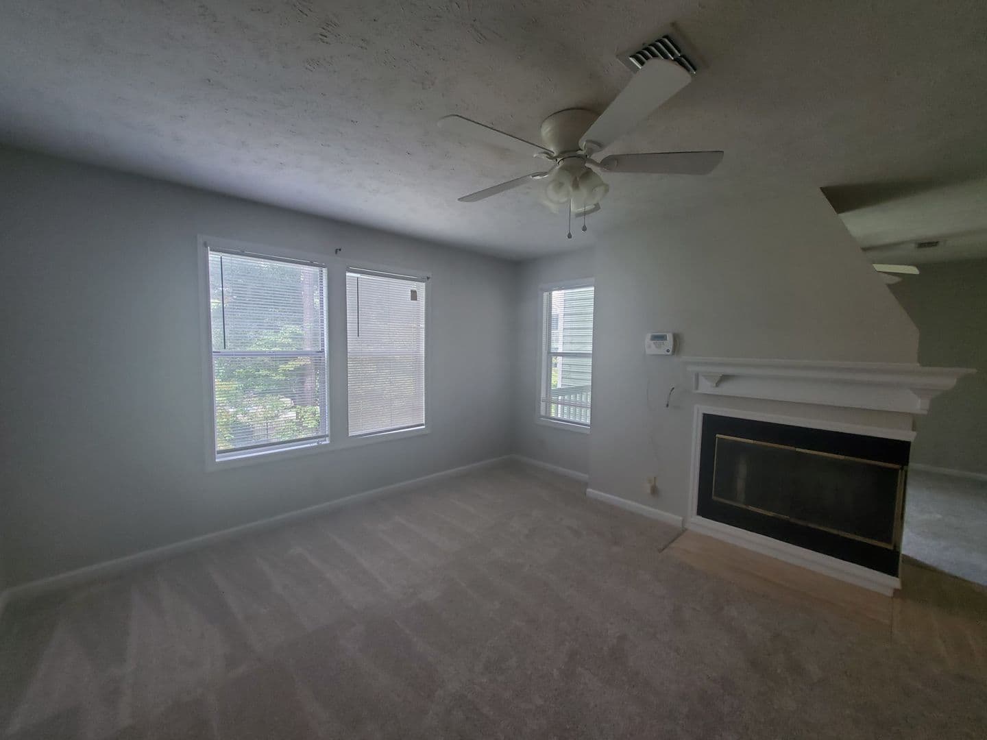 Fayetteville House: 6821-8 Willowbrook Dr.