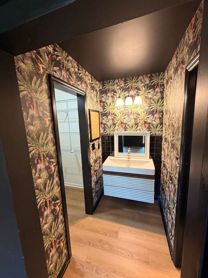 Fayetteville House: 6816 Woodmark Drive