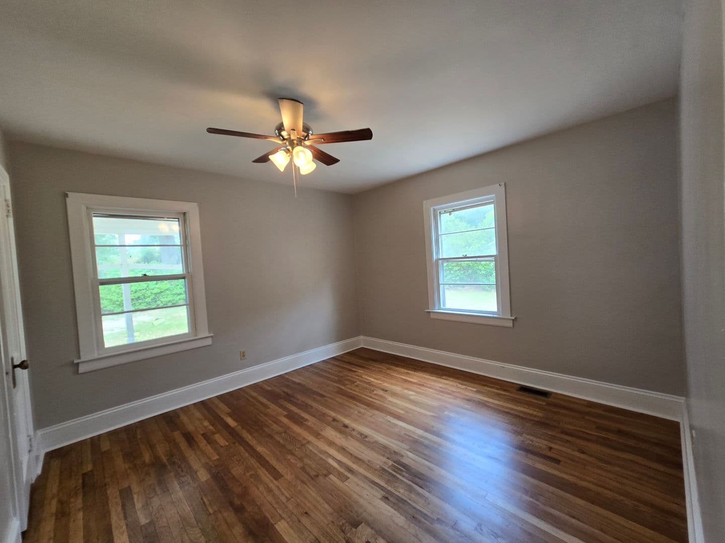 Fayetteville House: 217 Brainerd Avenue