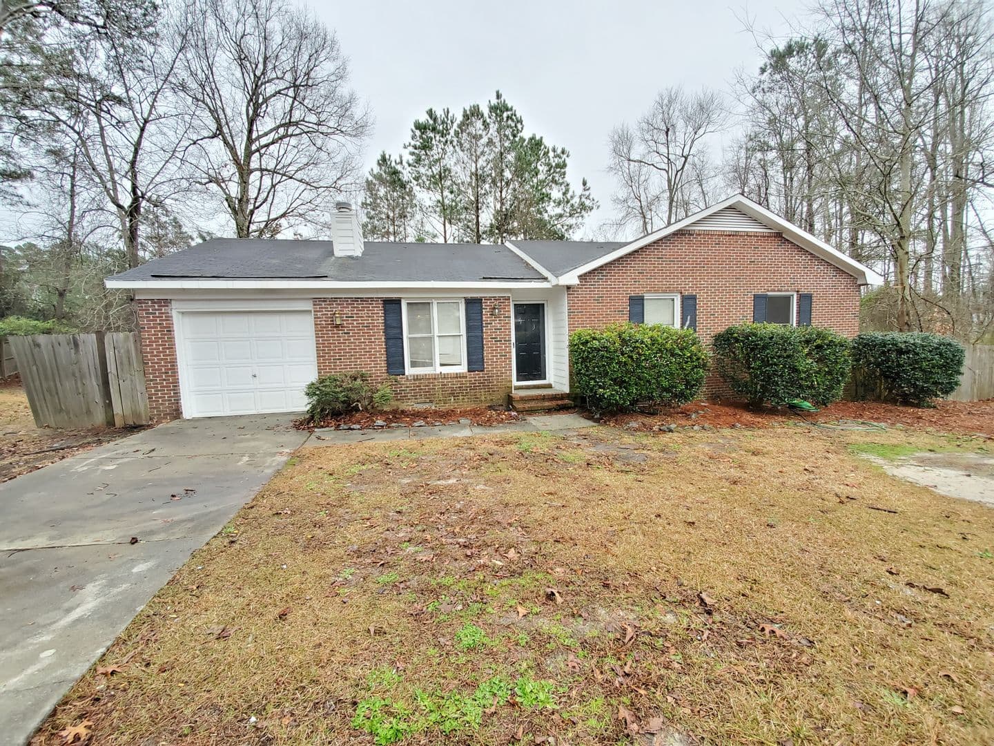 Fayetteville House: 7290 Surf Place