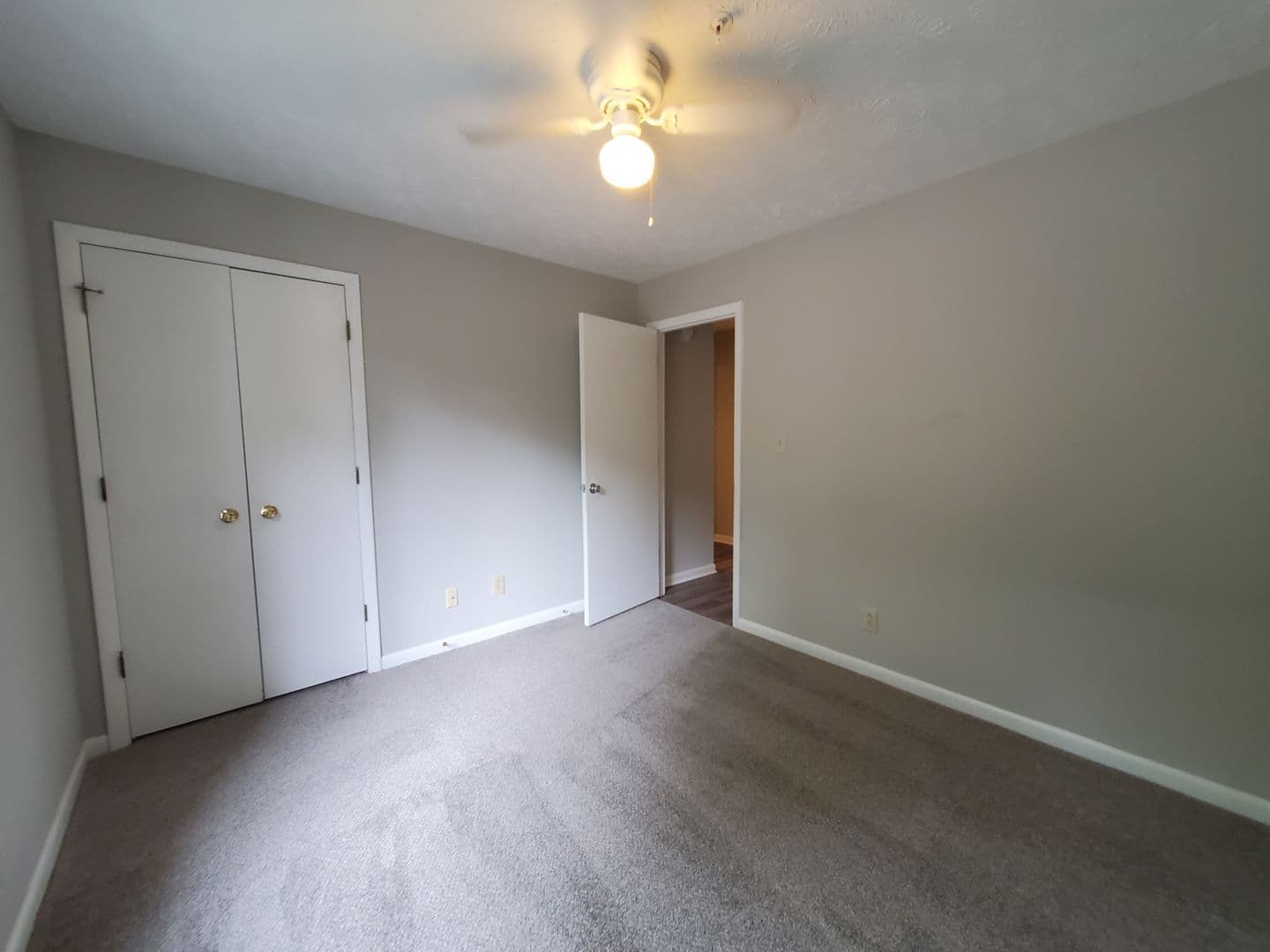 Fayetteville House: 3392-13 Galleria Drive