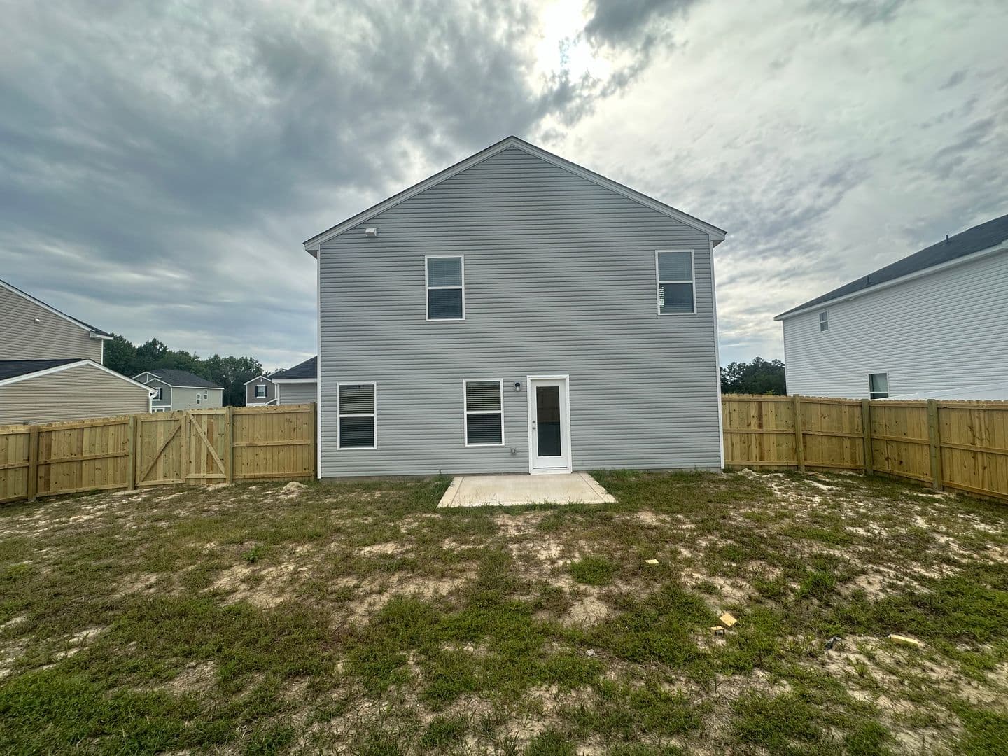 Raeford House: 191 Hornet Dr