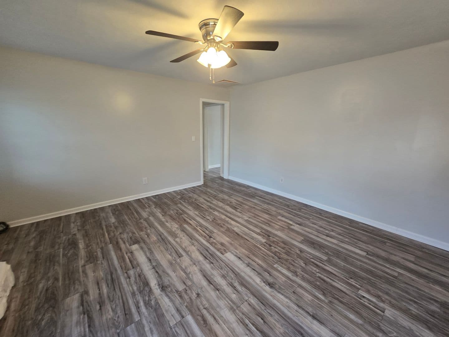 Fayetteville House: 1091 Pleasant Oak Dr