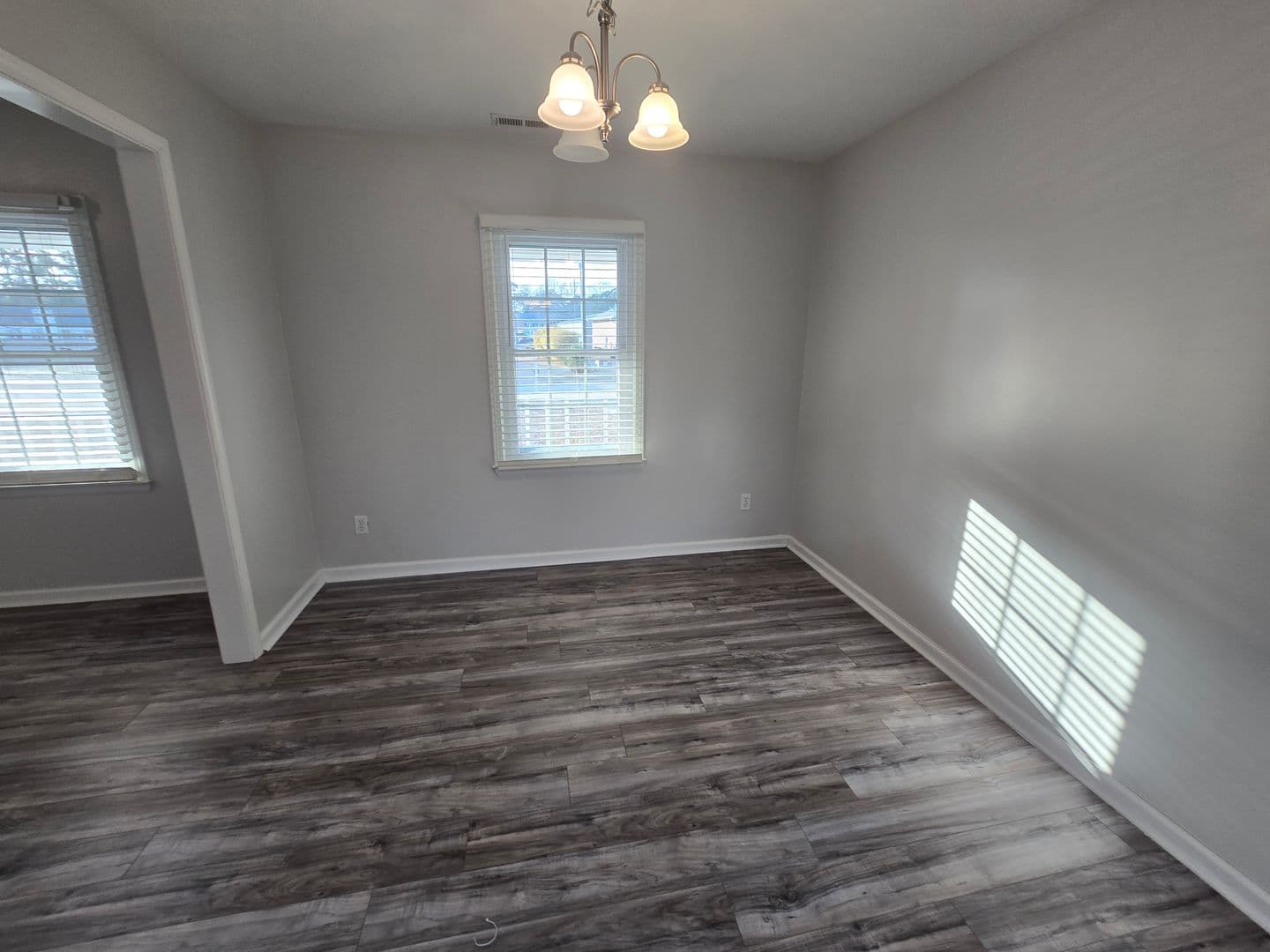 Fayetteville House: 1091 Pleasant Oak Dr