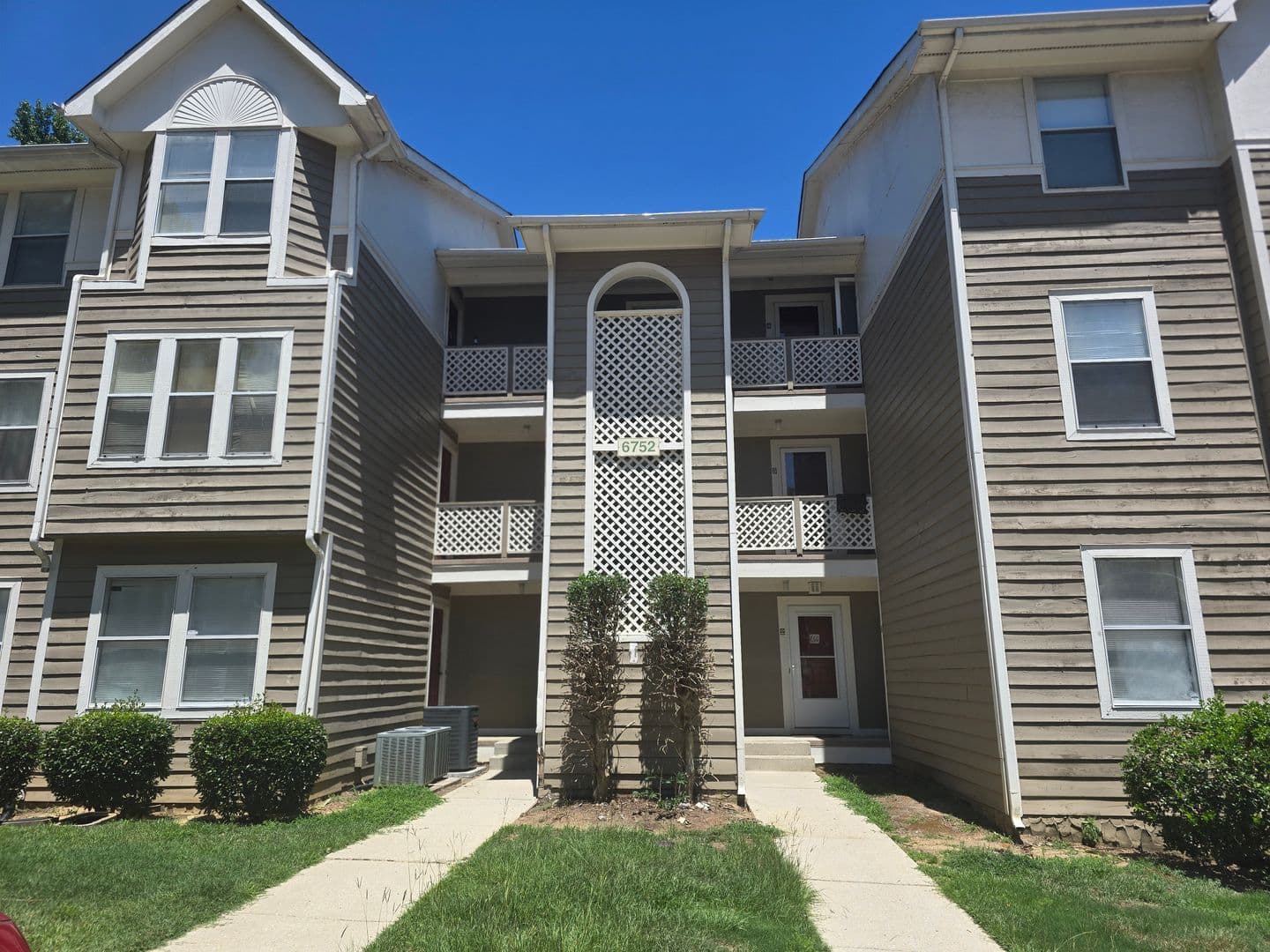 Fayetteville Condo: 6752-5 Willowbrook Drive