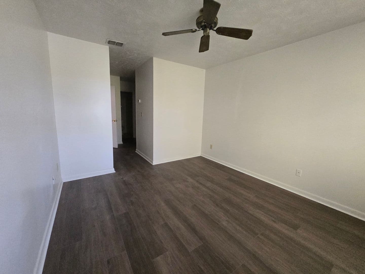 Fayetteville House: 1018-8  Wood Creek Drive