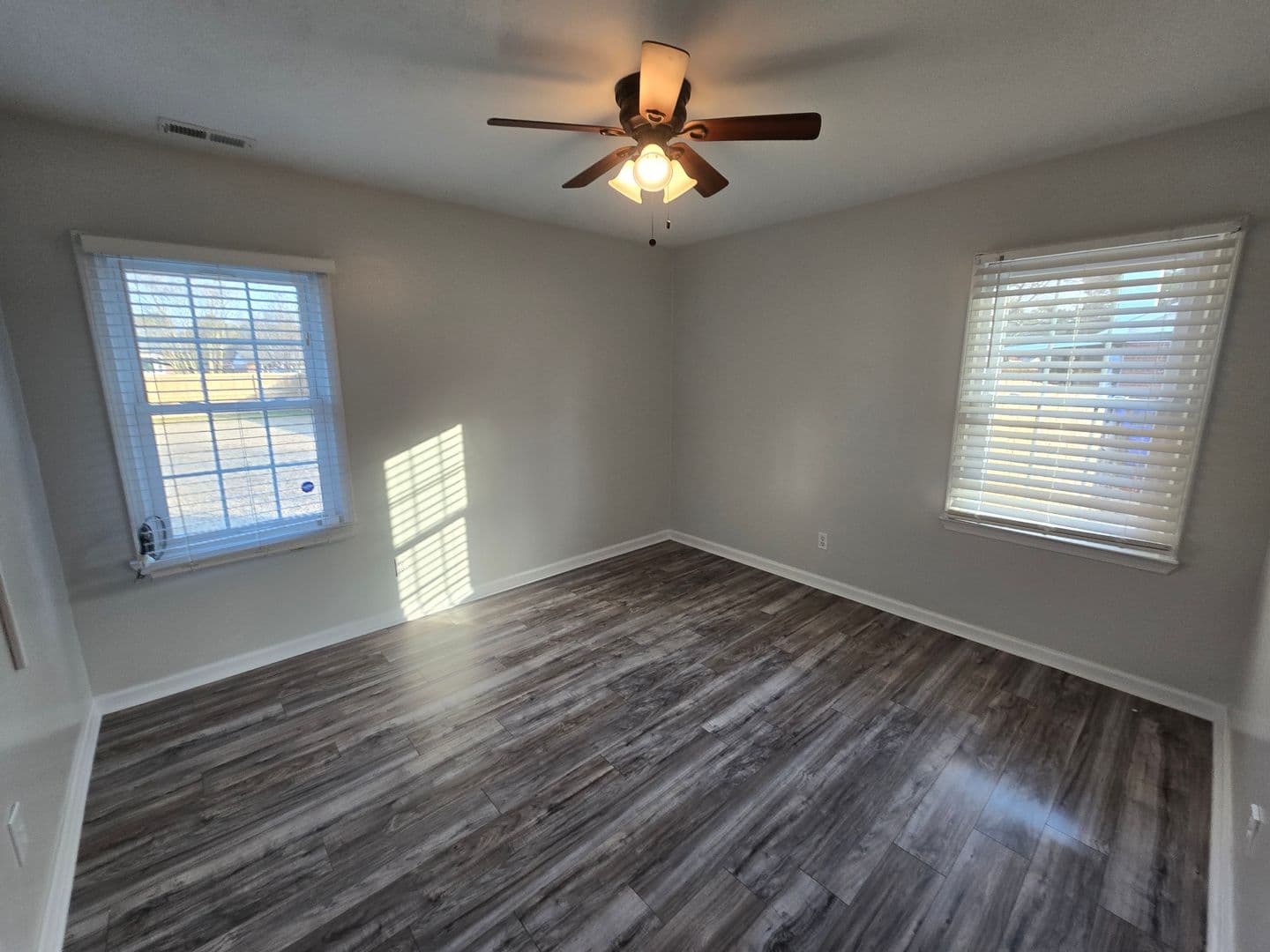 Fayetteville House: 1091 Pleasant Oak Dr