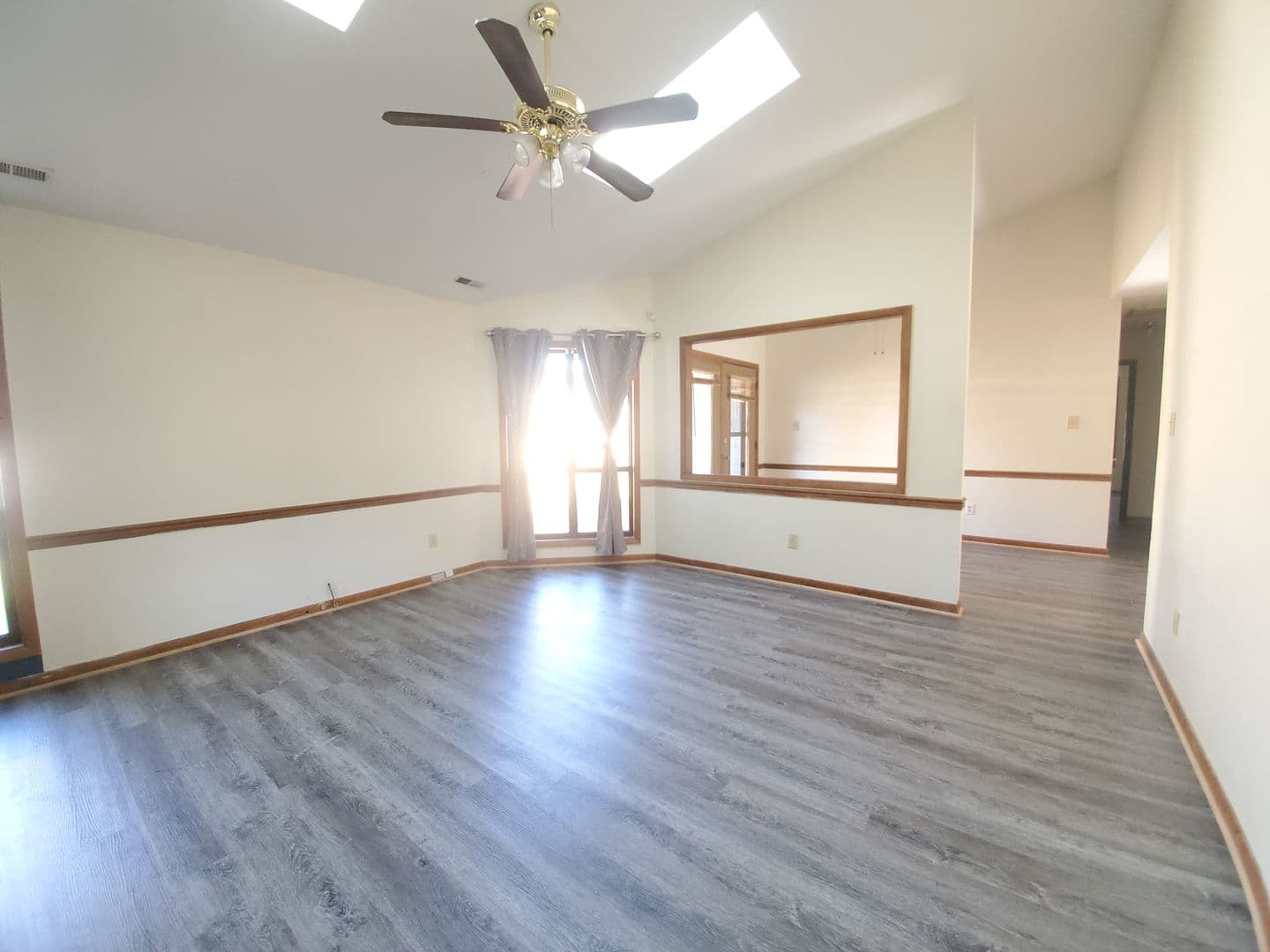 Fayetteville House: 545 Auburndale Lane