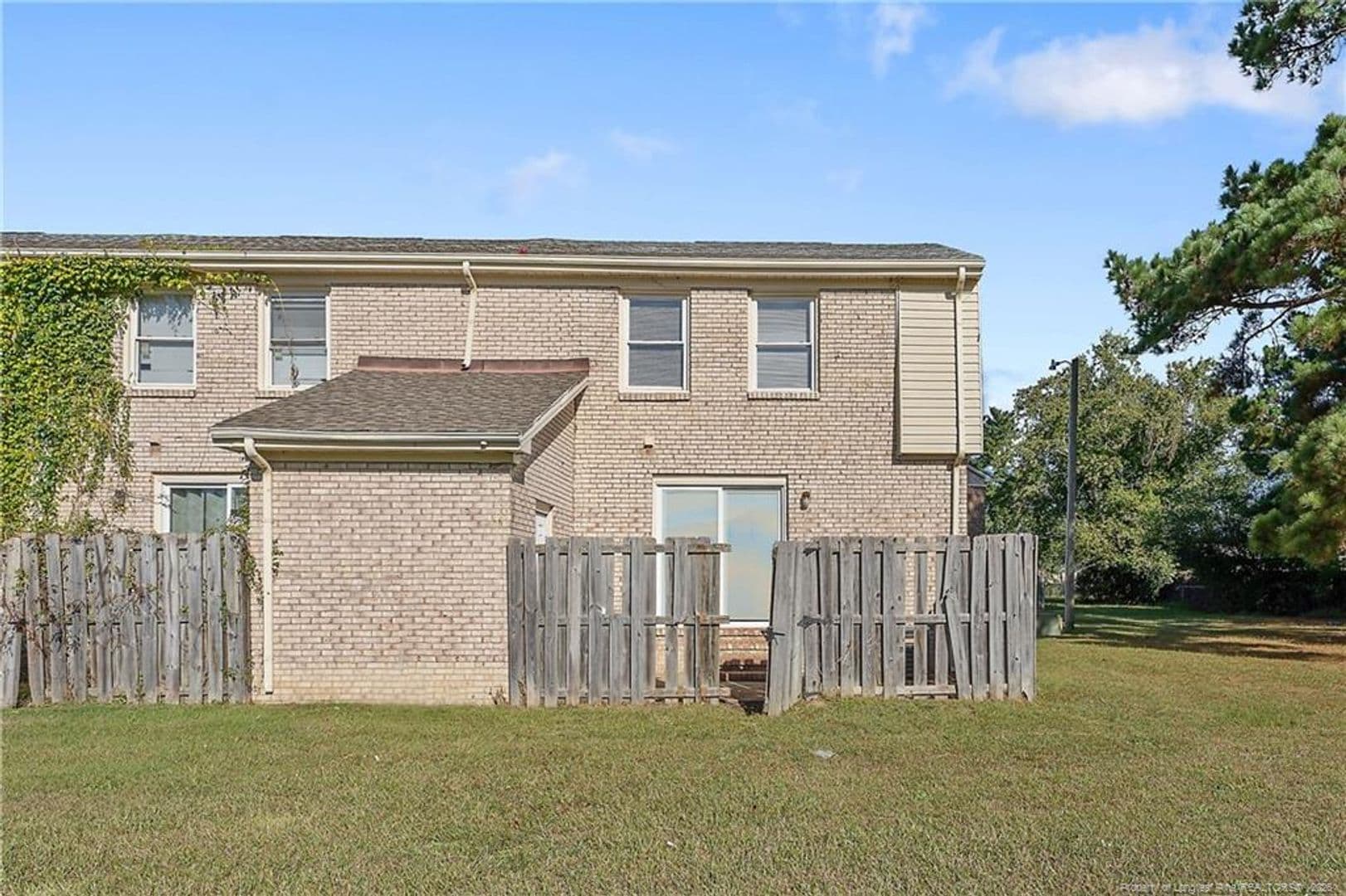 Fayetteville House: 416 Kirkcaldy