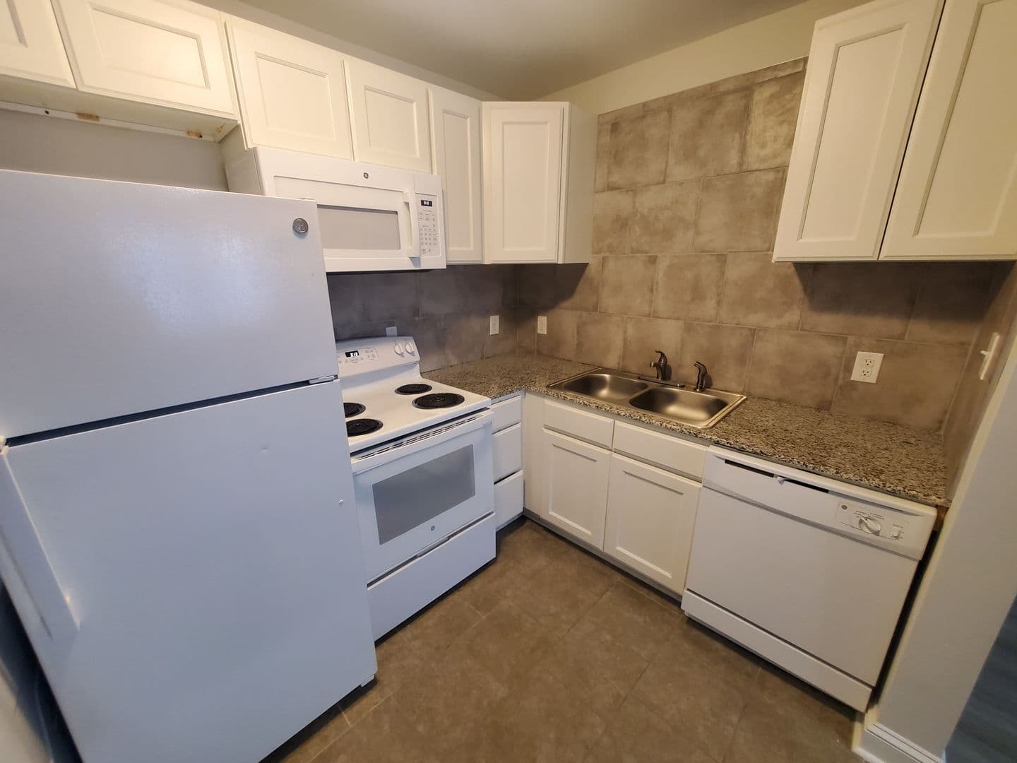 Fayetteville Condo: 214-1 Woodrow Street