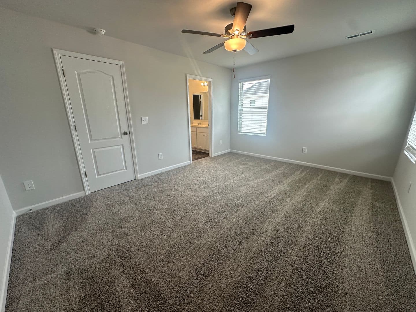 Raeford House: 191 Hornet Dr