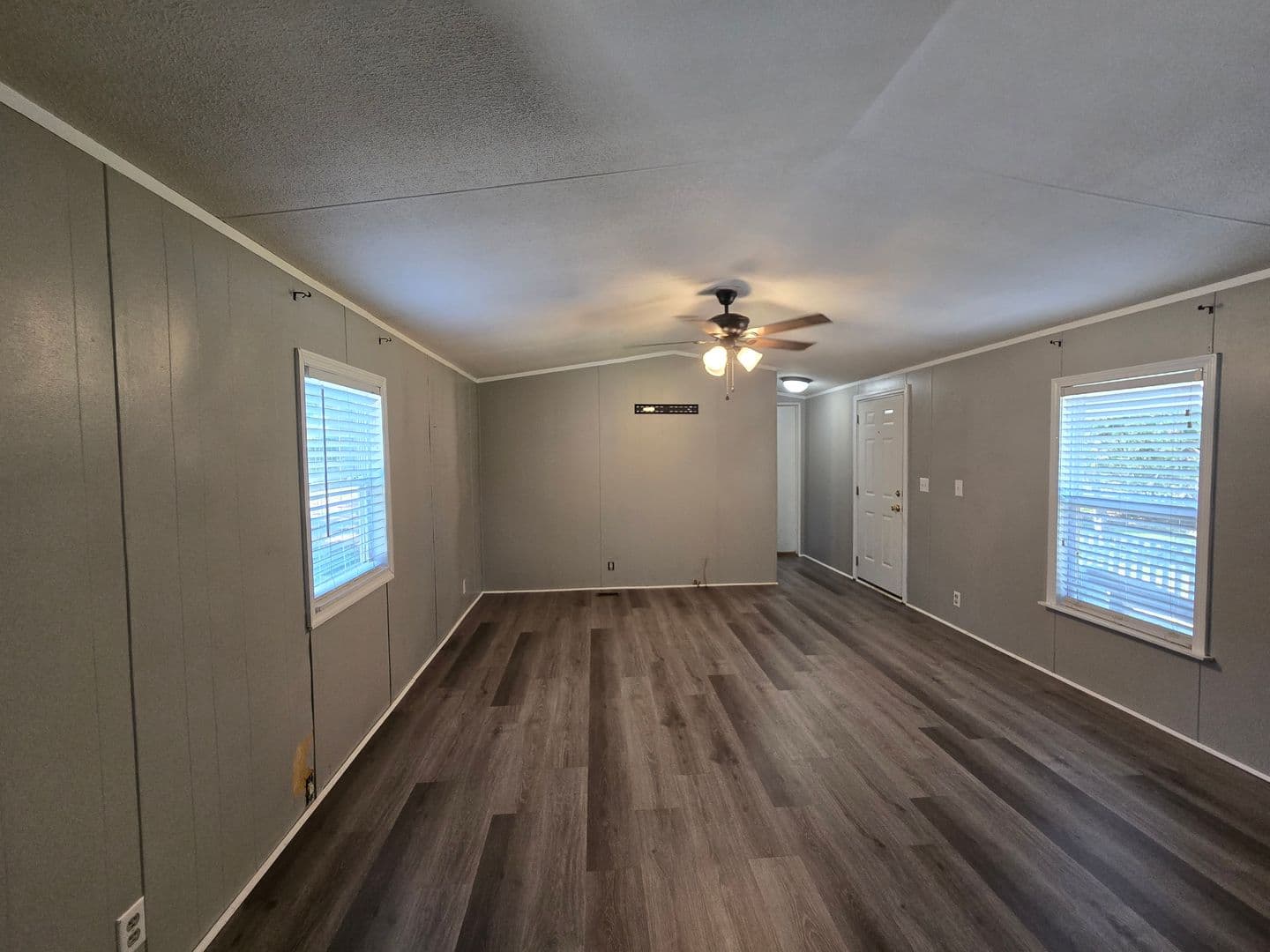 Fayetteville House: 2155 Ney Court