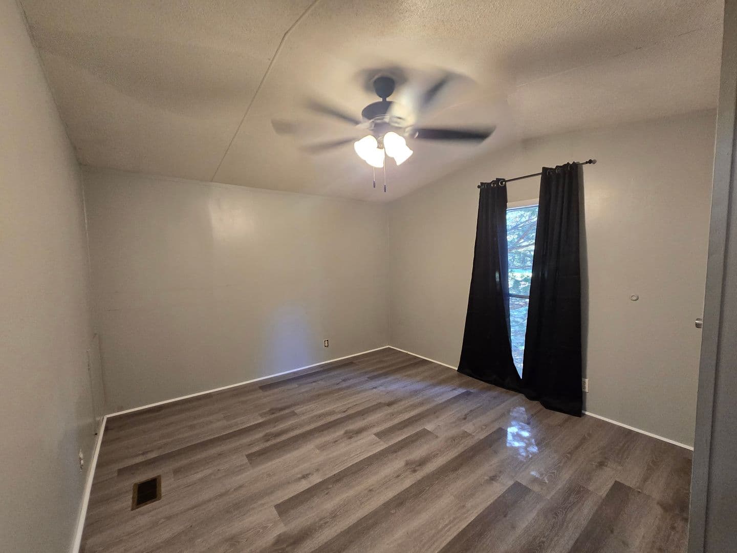 Fayetteville House: 2155 Ney Court