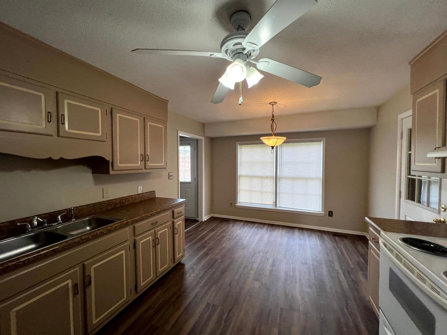 Spring Lake House: 109 Deerfield Dr.
