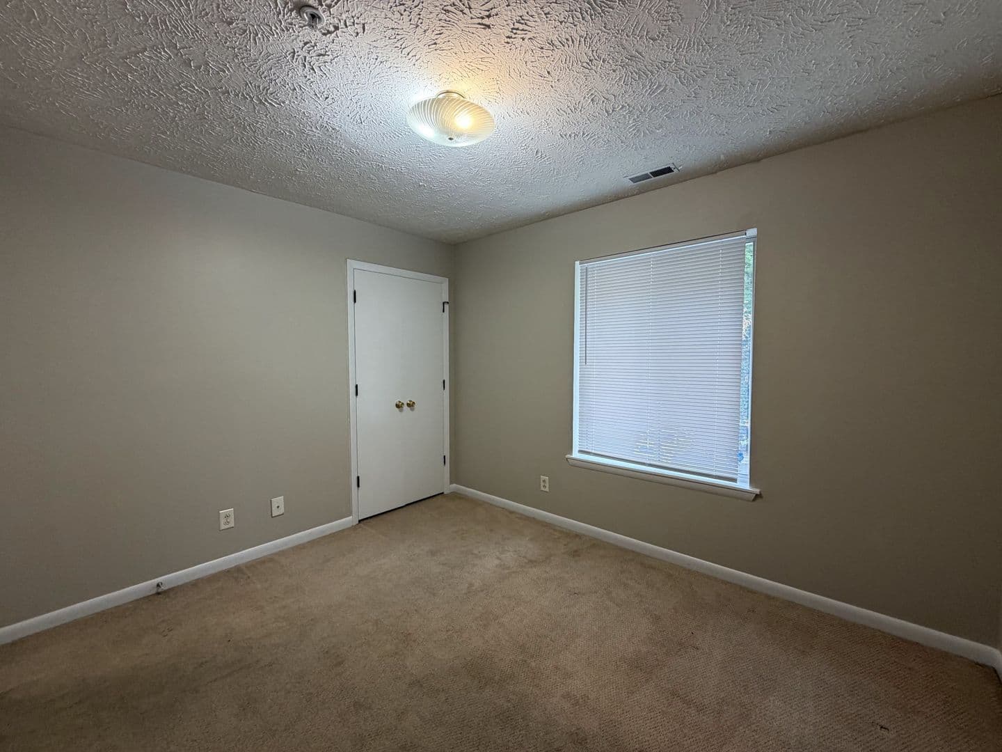 Fayetteville House: 3374-24 Galleria
