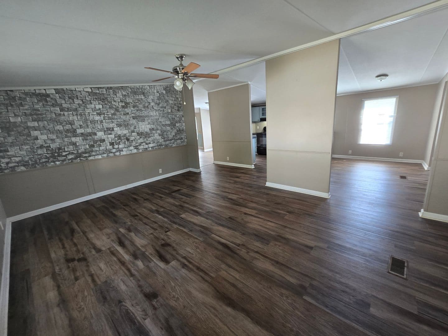 Fayetteville House: 3003-222 Paddlefish Dr.