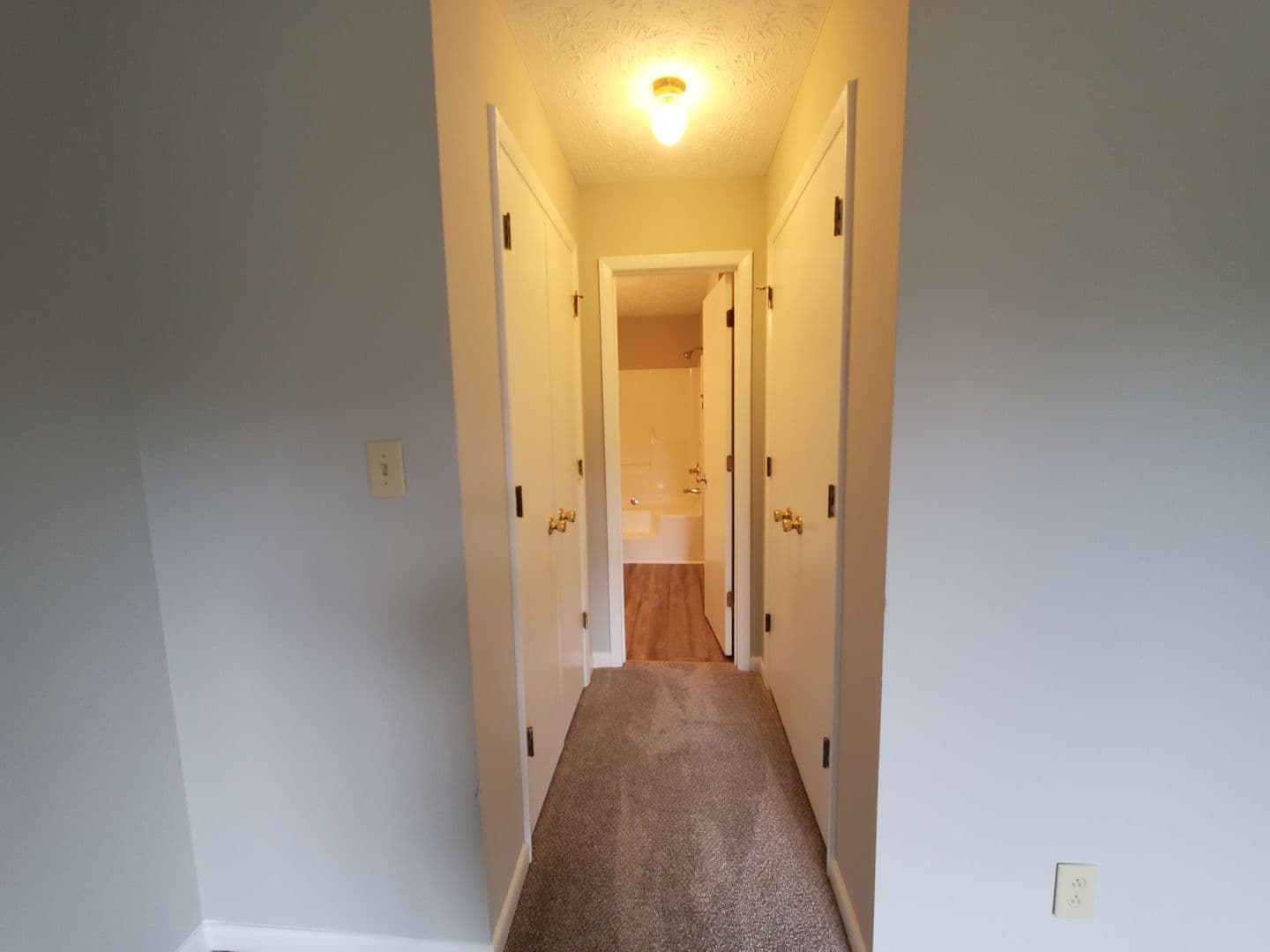 Fayetteville House: 3392-13 Galleria Drive