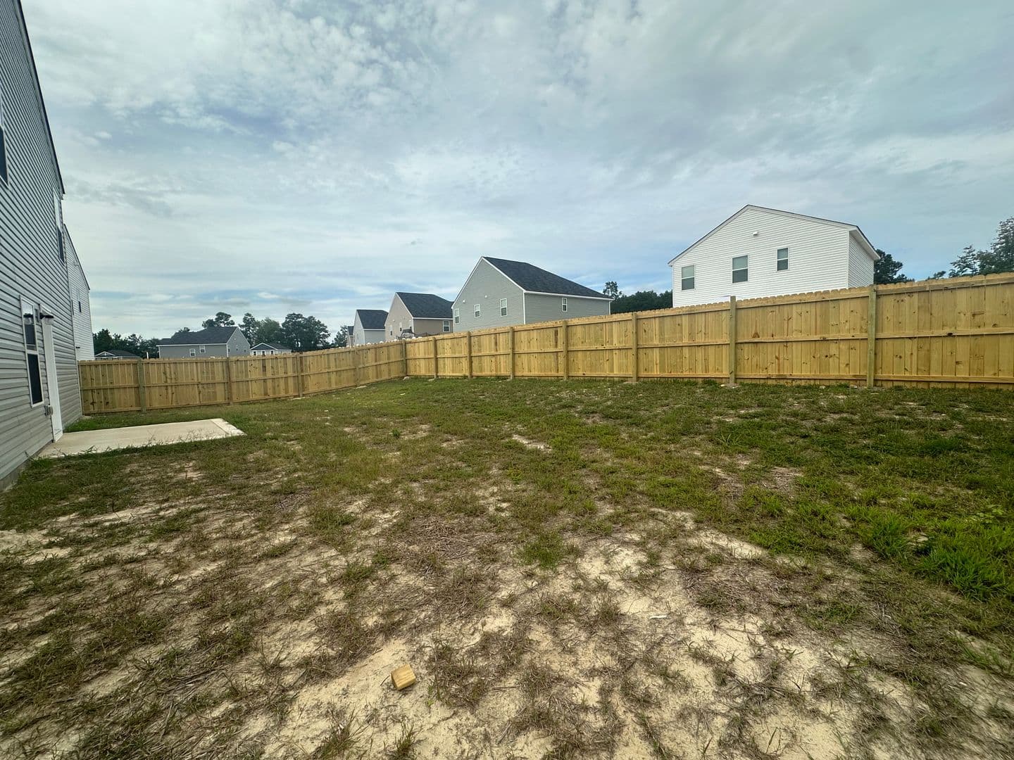 Raeford House: 191 Hornet Dr