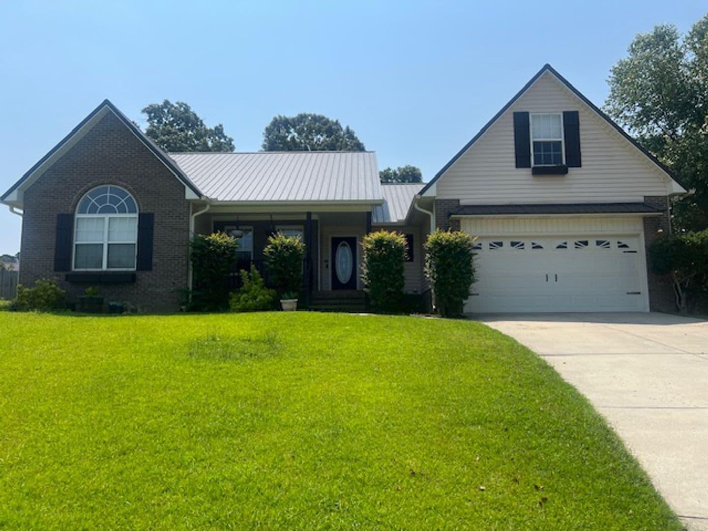Fayetteville House: 436 Chester Lake Place