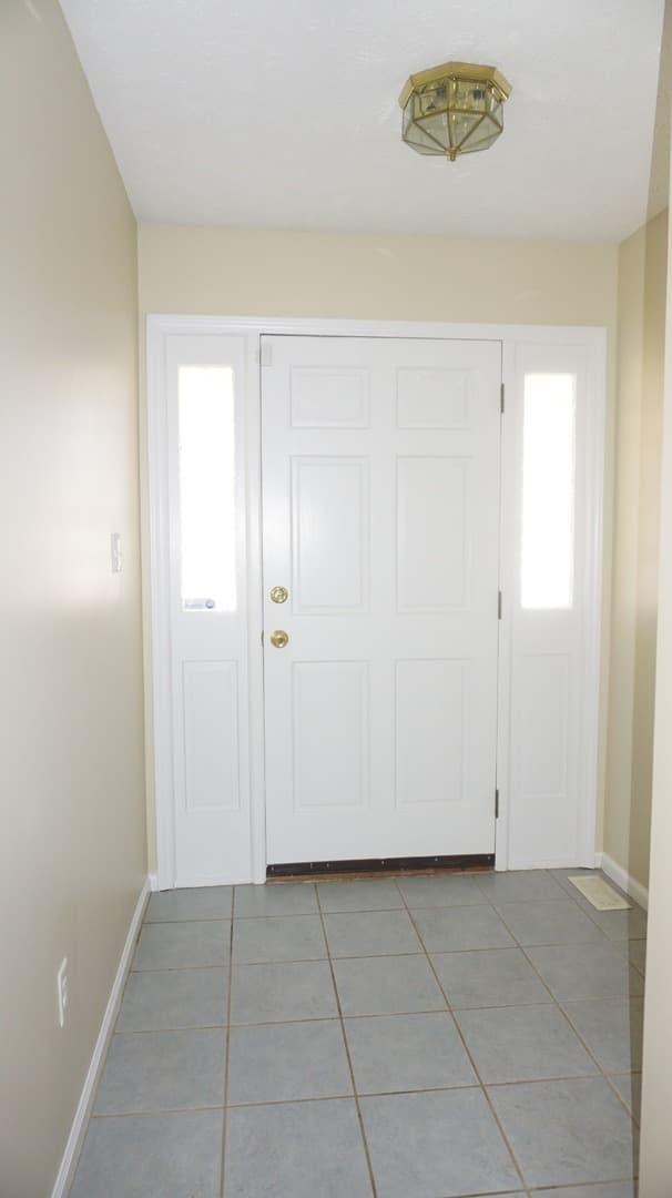 Fayetteville House: 6887 Big Wood Rd.